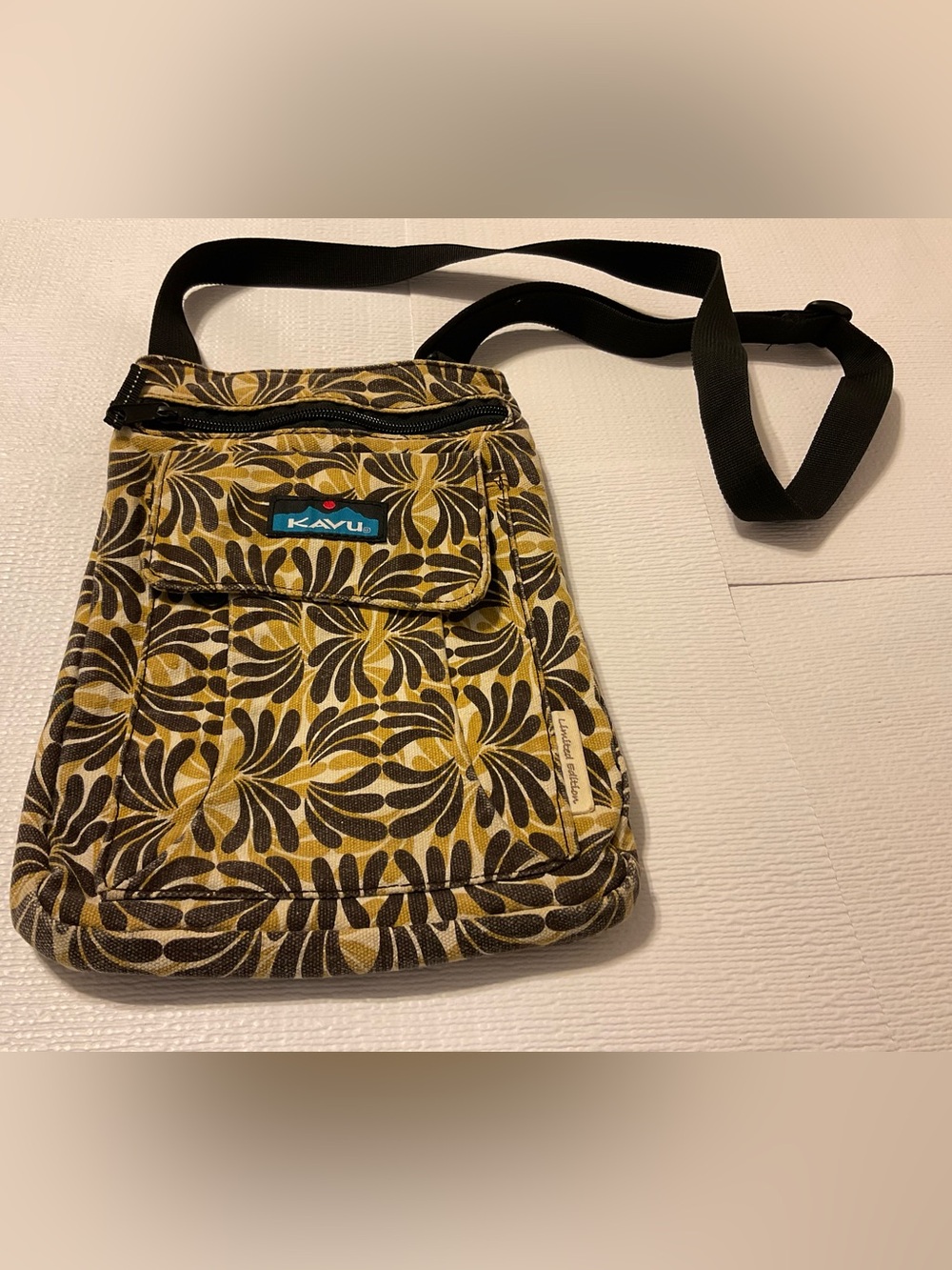 Kavu Mustard & Brown Floral Crossbody Sling